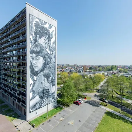 Beautiful In Prime Location * Ostend